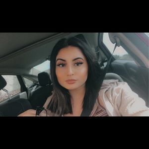 Meet your Posher, Erica